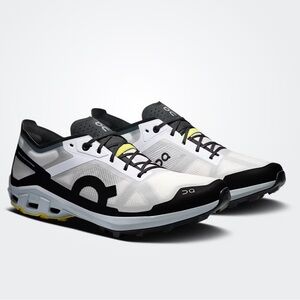 On Cloud Running Cloud Venture 3; size 12; new with box